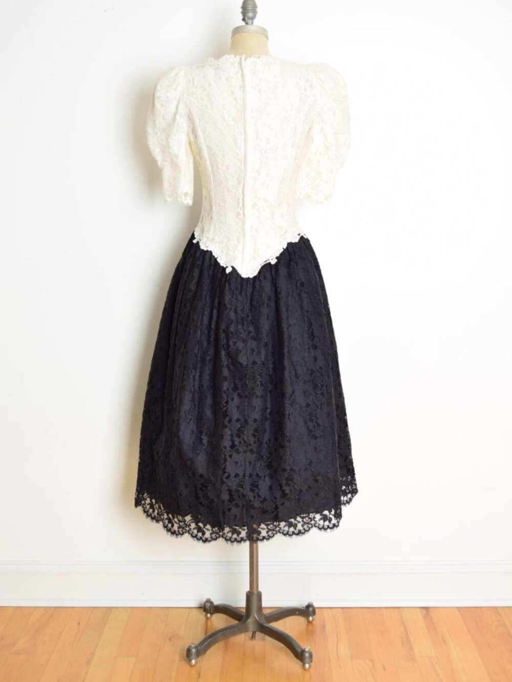 vintage 80s party prom dress cottagecore lace crochet Cachet tea length midi M - Picture 8 of 11